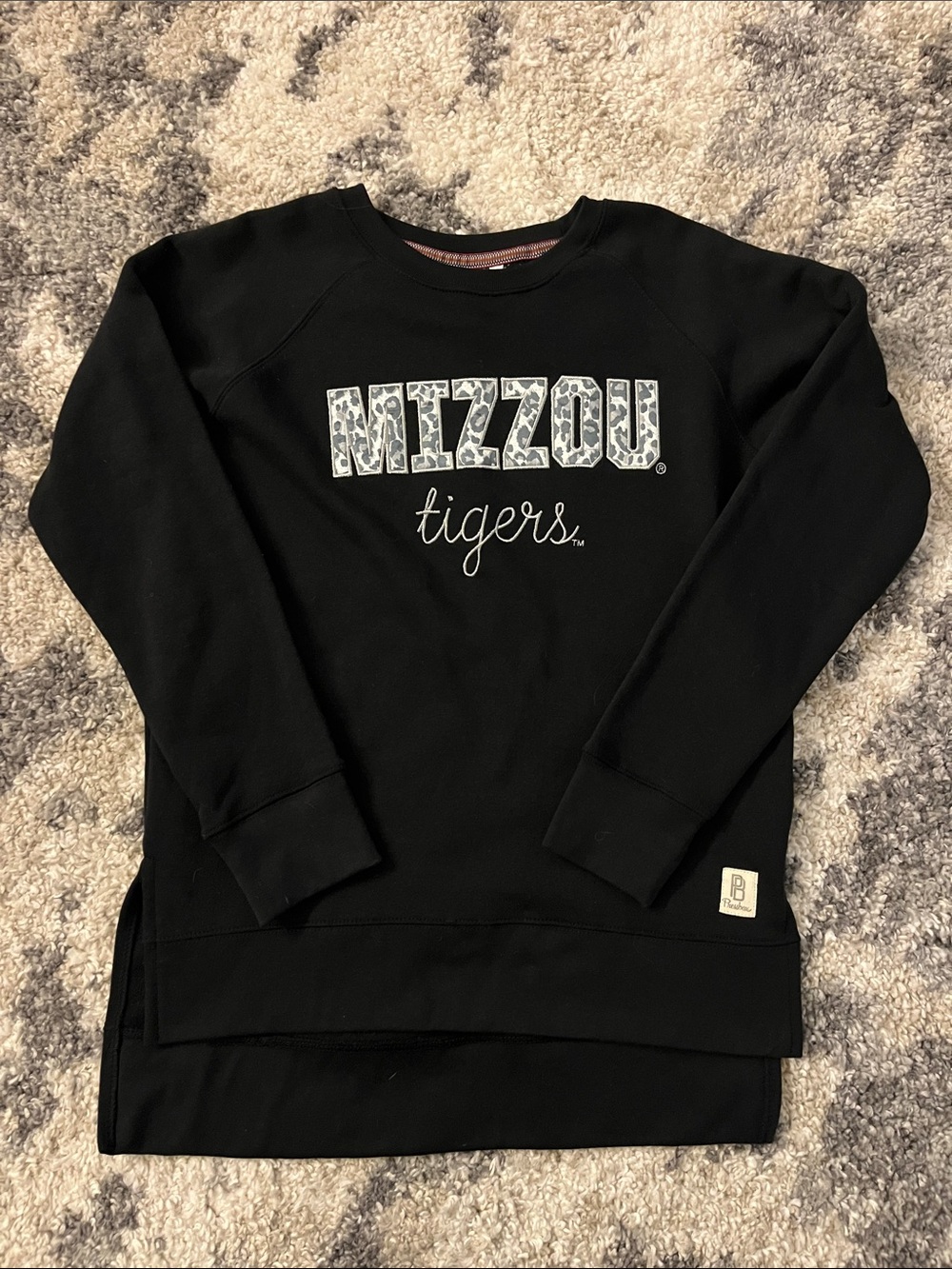 Mizzou Tigers Black Pullover Sweatshirt NWT